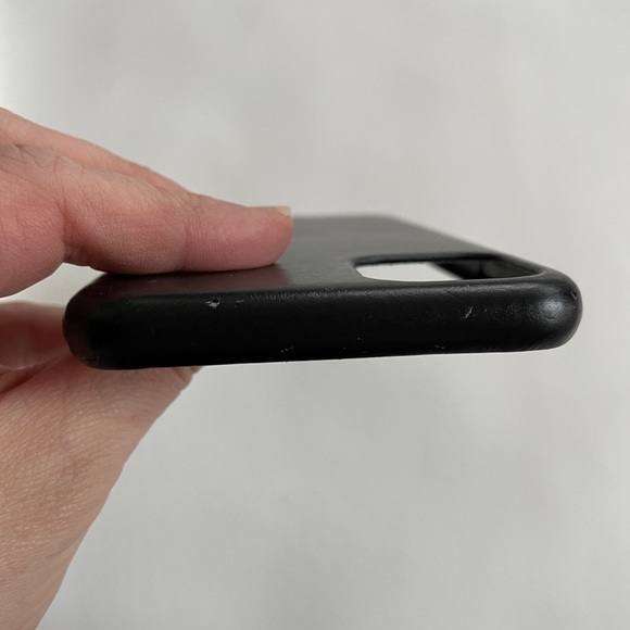 Apple iPhone 11 Pro Max Black Leather Phone Case - Picture 6 of 9